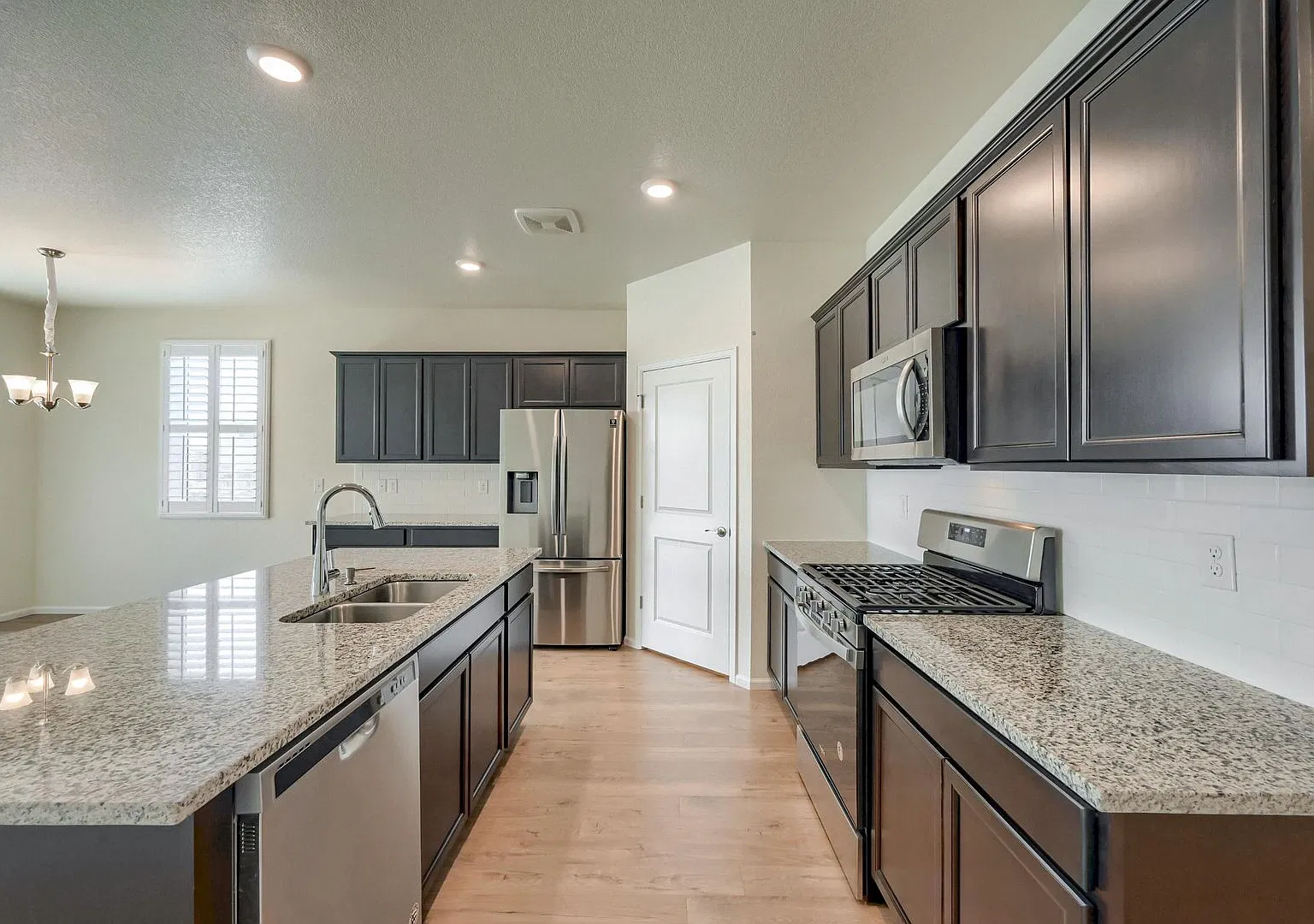 4 Bedroom single family Ranch (Conner) home in Aurora — Photo 4