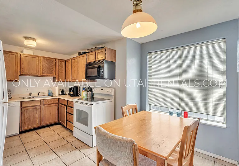 728 W 1720 N #214-3 — Photo 5