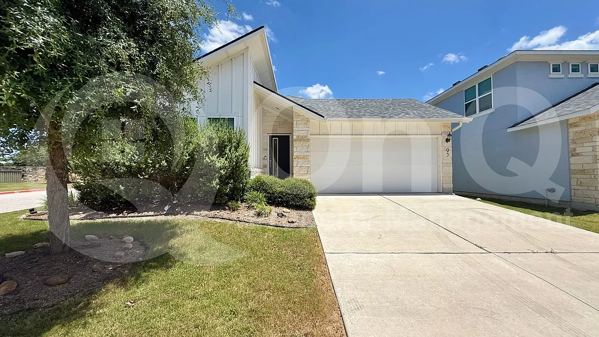 3 bed, 2.0 bath, 1271 sqft, $2,200 — Photo 1