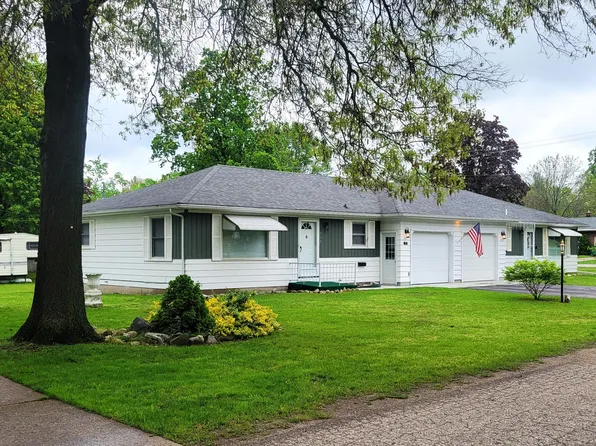 202 N Locust St, Wayland, MI 49348