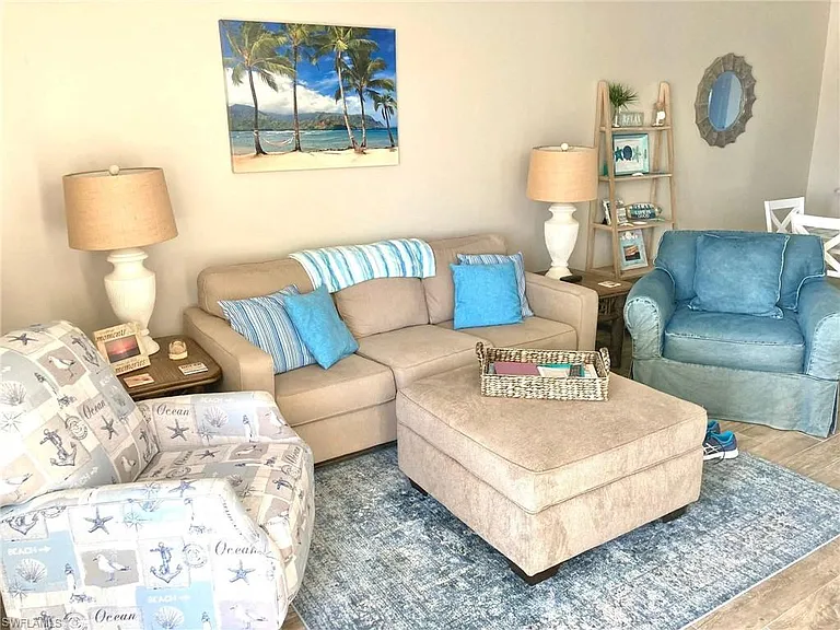6750 Huntington Lakes Cir #103 — Photo 1