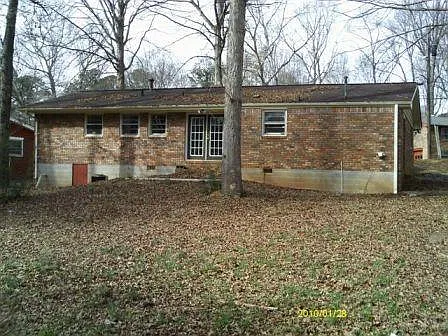3 bed, 1.5 bath, 1175 sqft, $1,500 — Photo 2