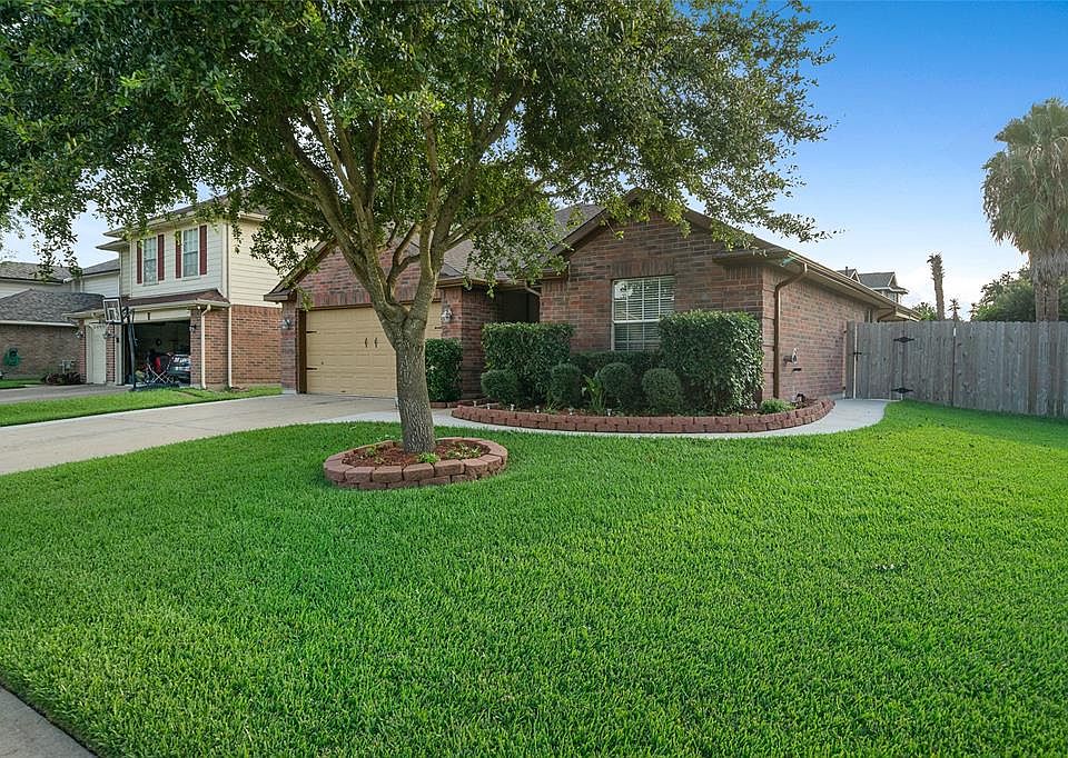 2nd image of 3502 Burkett Dr