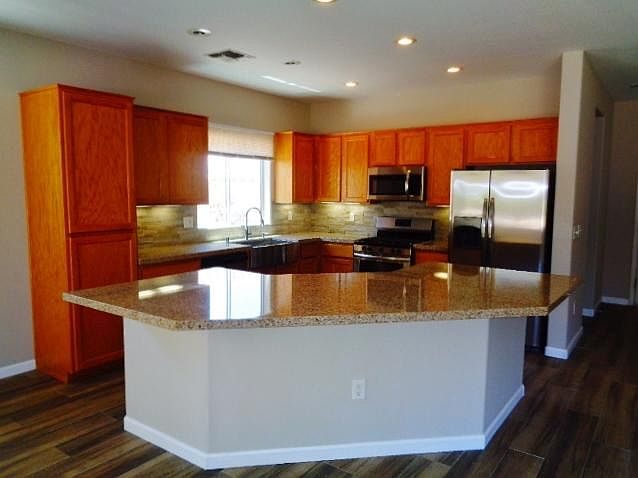 granite island kitchen 