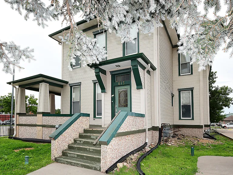 615 Willow Ave #2 — Photo 1