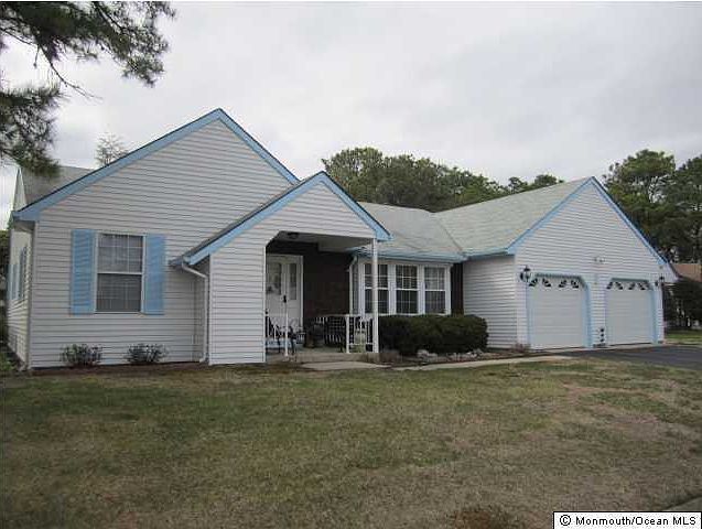 1st image of 1 Pine Brook Lane