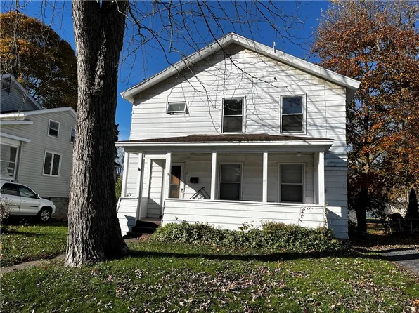 18 Spring St, Seneca Falls, NY 13148