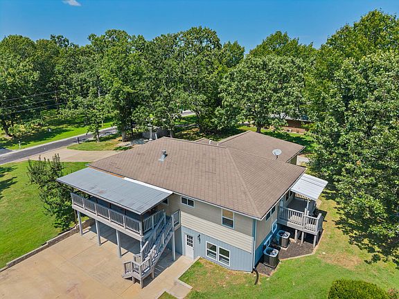 3rd image of 150 Chelsea Lane