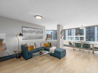 626 S 15th Ave SW #502, Calgary, AB T2R0R5
