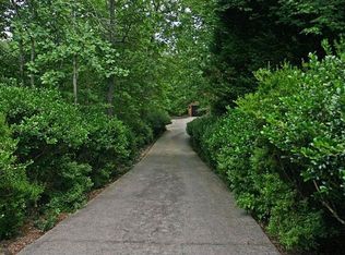 1706 Reed Ct, Woodstock, GA 30189