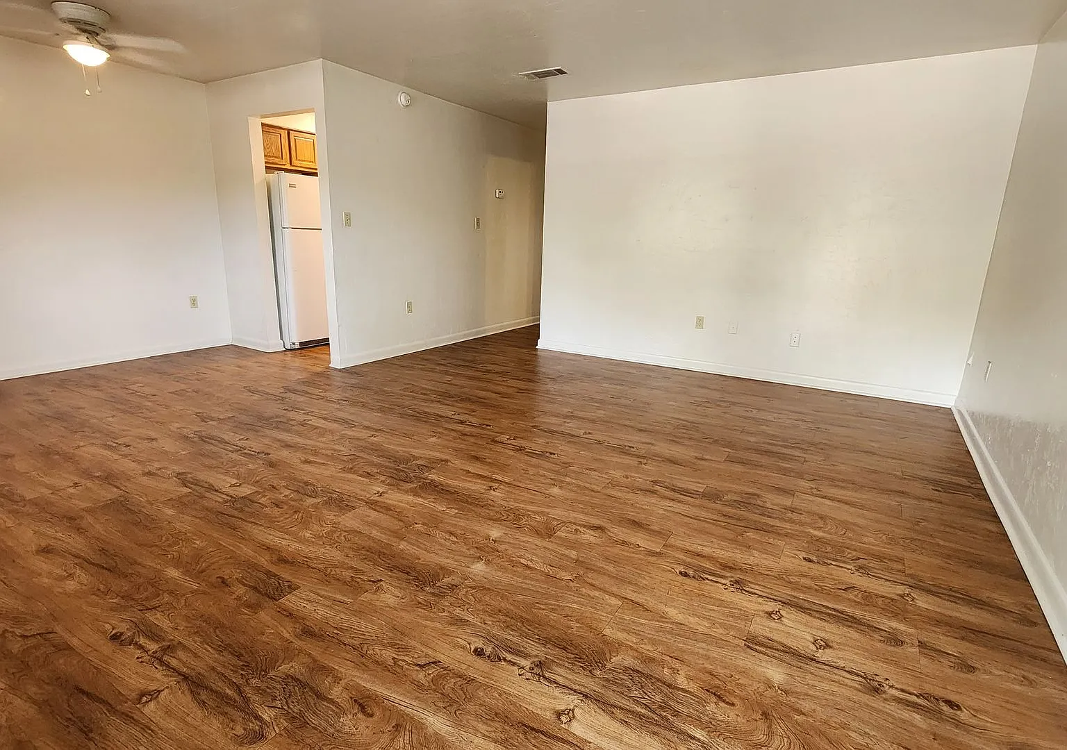 1239 Duplex — Photo 2