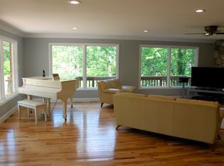 3809 Lake Blvd, Annandale, VA 22003