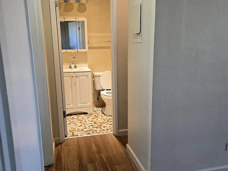 1670 Arthur Pl #1670 — Photo 12
