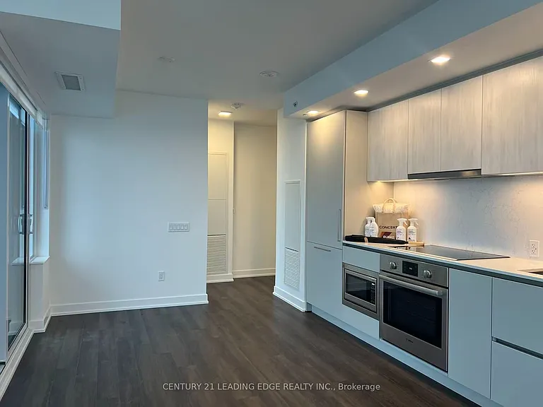 609 Sherbourne St #3204 — Photo 8