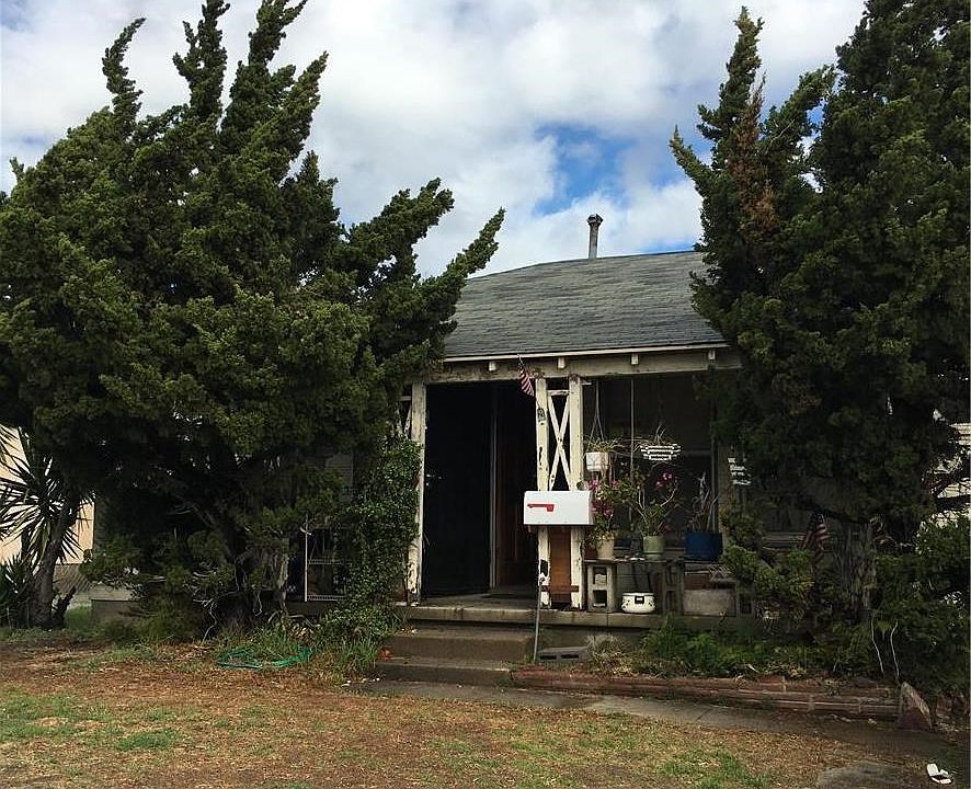 1st image of 11219 Tiara St