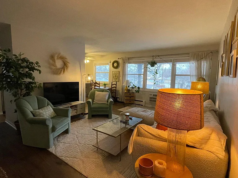 714 Spring St NE #10 — Photo 16