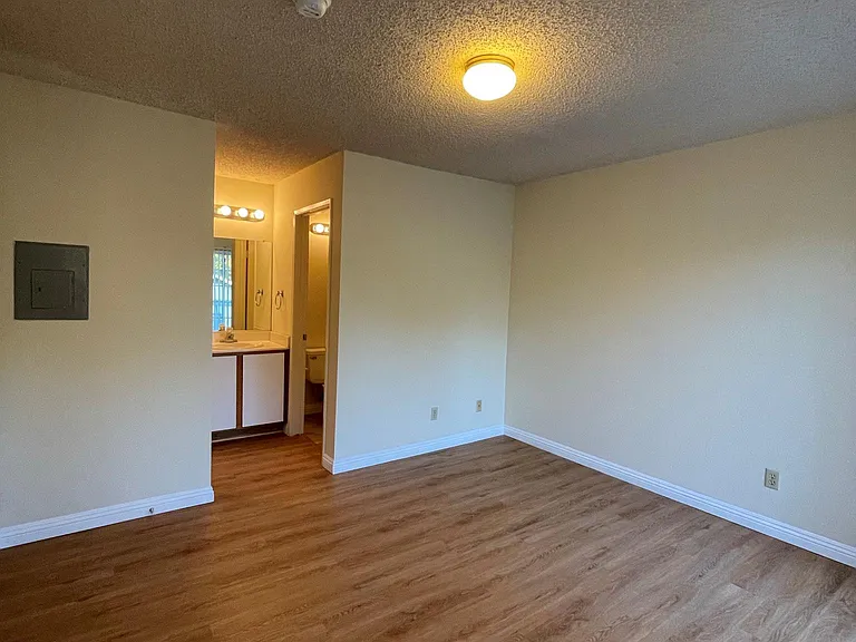 168 N Catalina Ave #102 — Photo 5