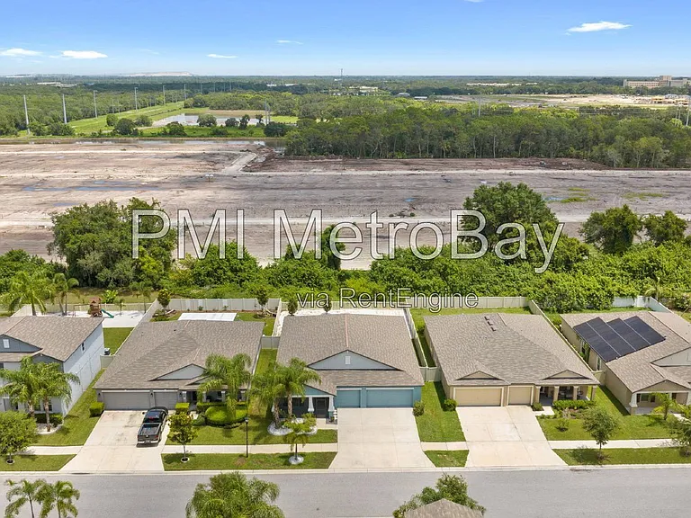 9703 Sage Creek Dr — Photo 44