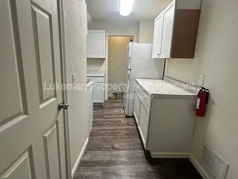 1315 Mills St #2 — Photo 4