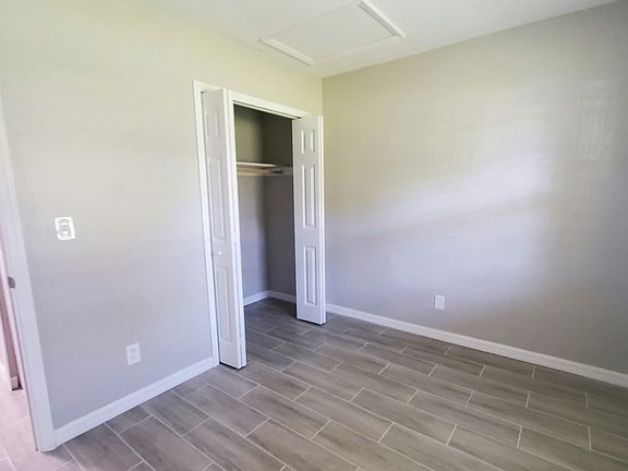 4th image of 3300 S 7th St APT B