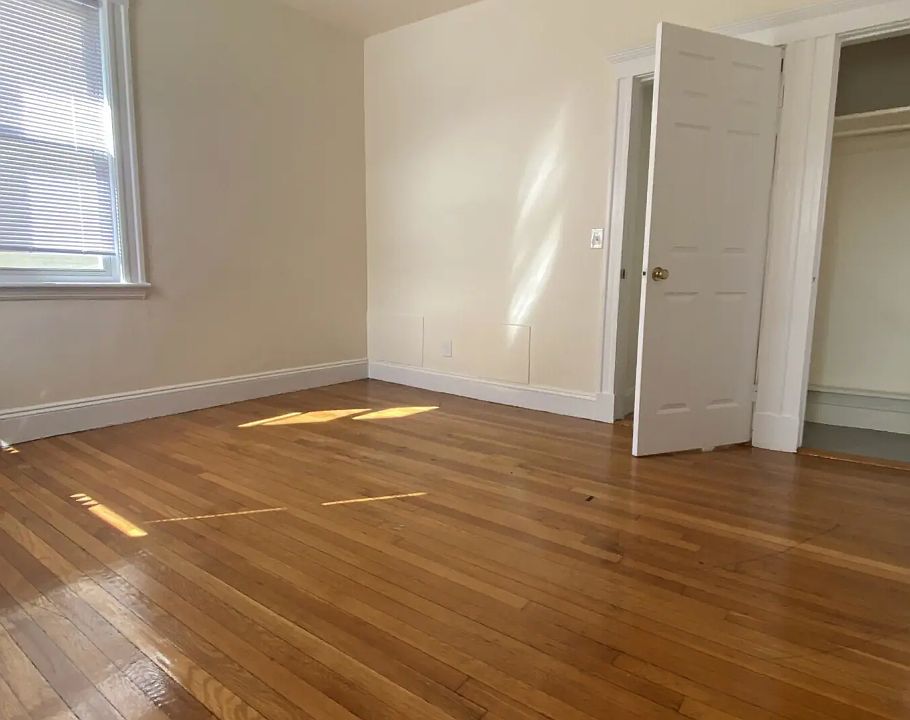 1st image of 27 Melvin Ave #5