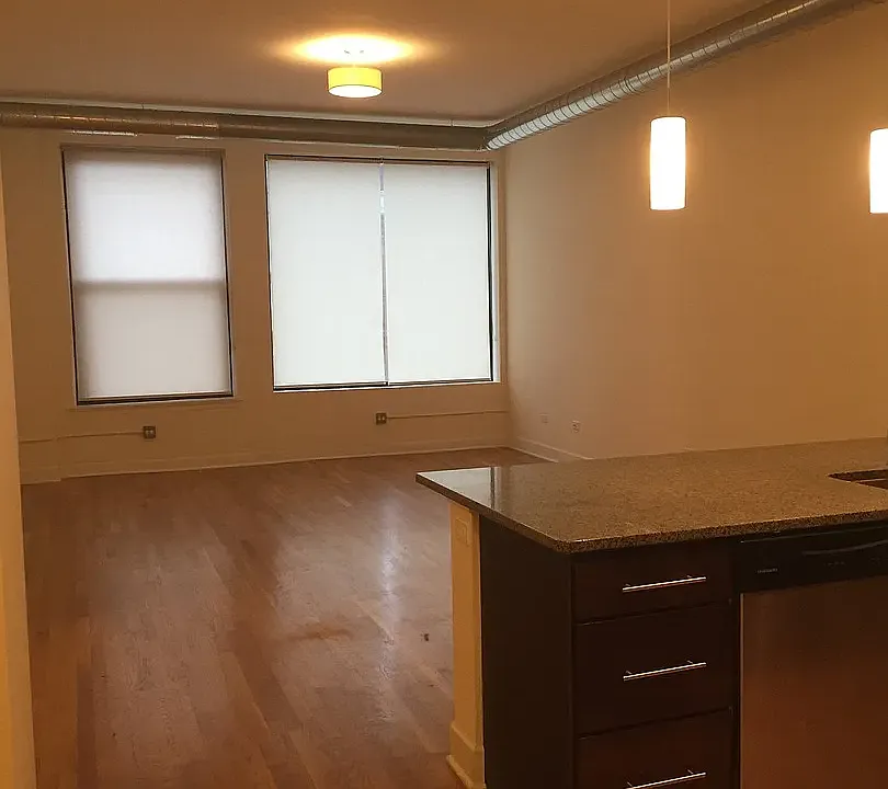 2764-2778 Milwaukee