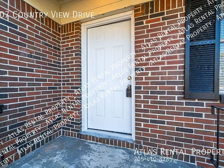607 Country View Dr — Photo 3