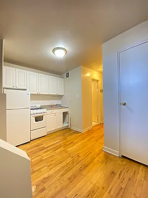 Rented by Douglas Elliman | media 31