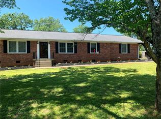 2019 Old Spring Dr, Anderson, SC 29625