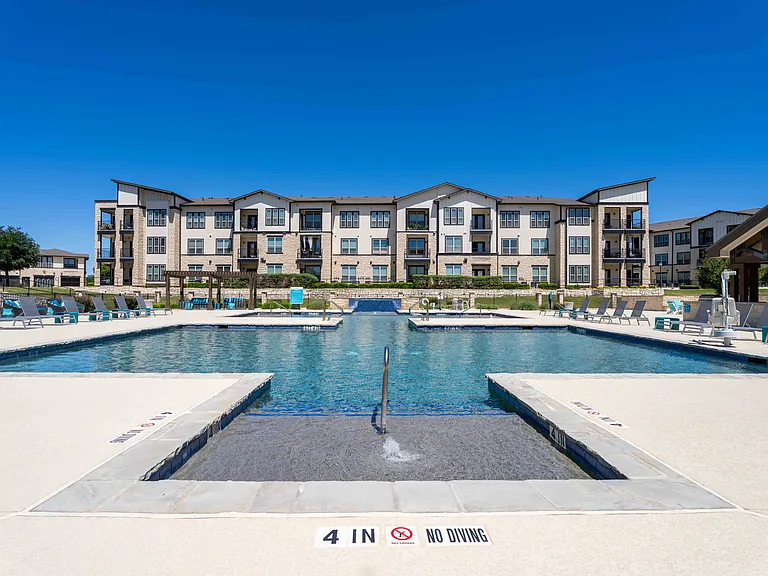 Enclave Falcon Pointe — Photo 20