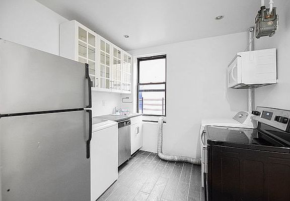 4th image of 511 W 135th St APT 5C
