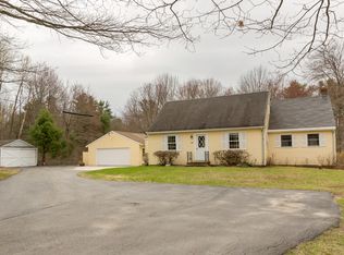 64 Babbidge Rd, Falmouth, ME 04105