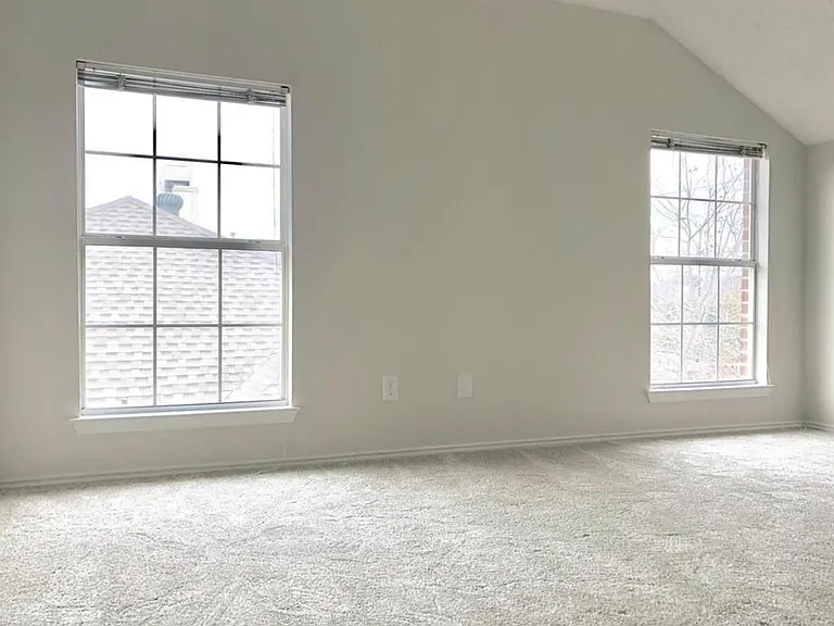 11112 Newport Dr — Photo 37