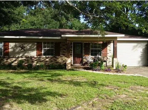 13275 Pine Dr, Grand Bay, AL 36541