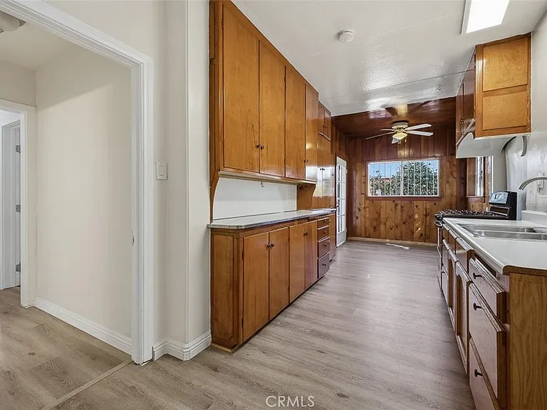 209 1/2 N Monterey St — Photo 7