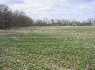 Honeysuckle Road, Earlville, IL 60518