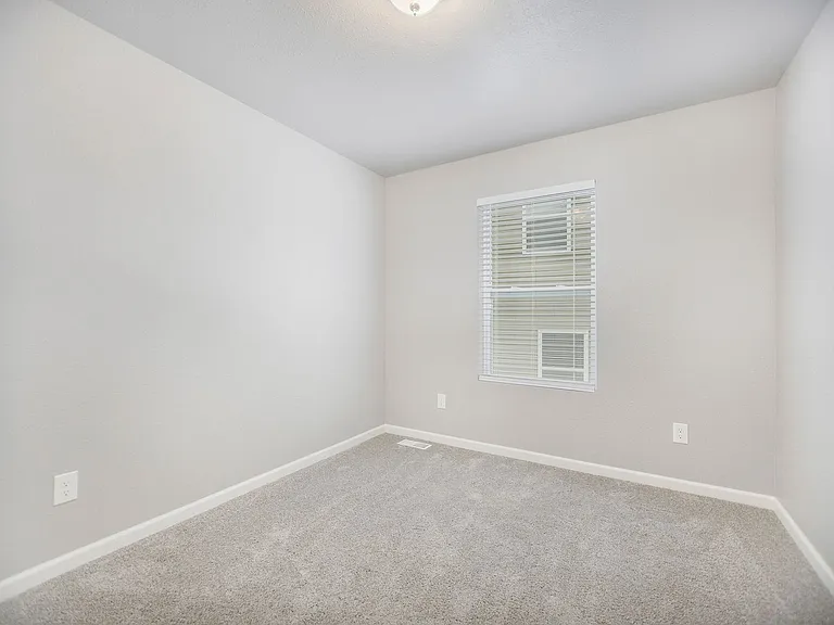 854 Winchester St — Photo 21