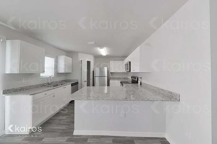 2227 NW 11th Ct — Photo 11