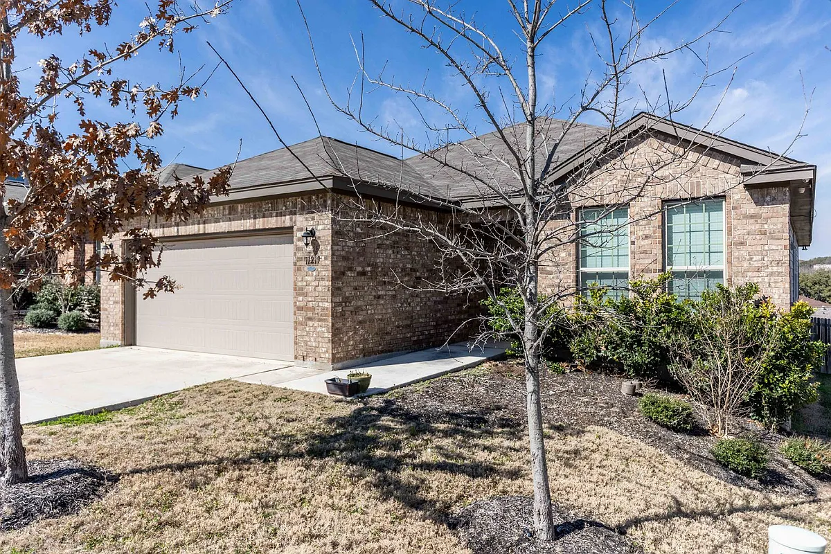 Building Photo - 11219 Pomona Park Dr