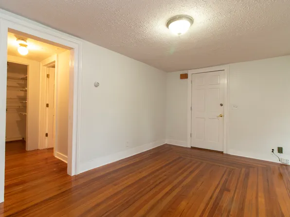 6 Hughes Pl #2, New Haven, CT 06511