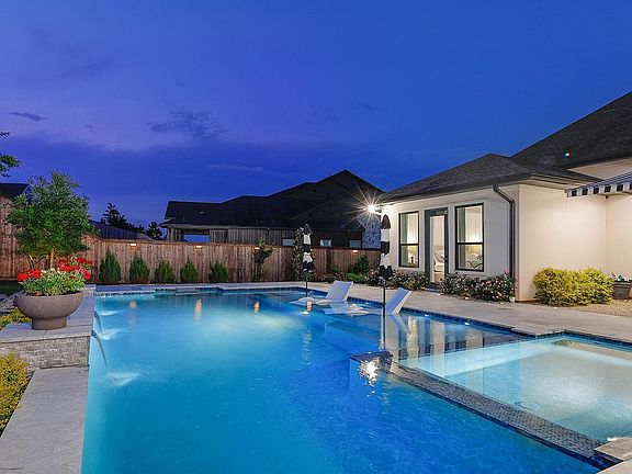 2nd image of 2017 Bennet Ln