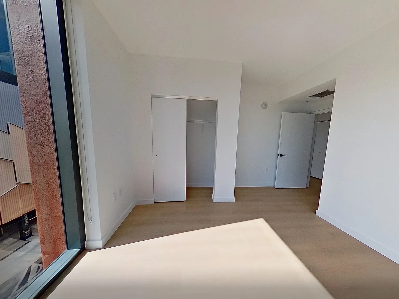 2 bed, 800 sqft, $2,790 — Photo 2