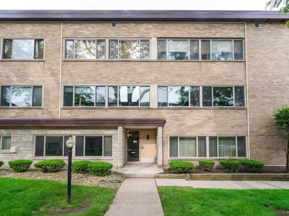2642 Central Dr, Flossmoor, IL 60422