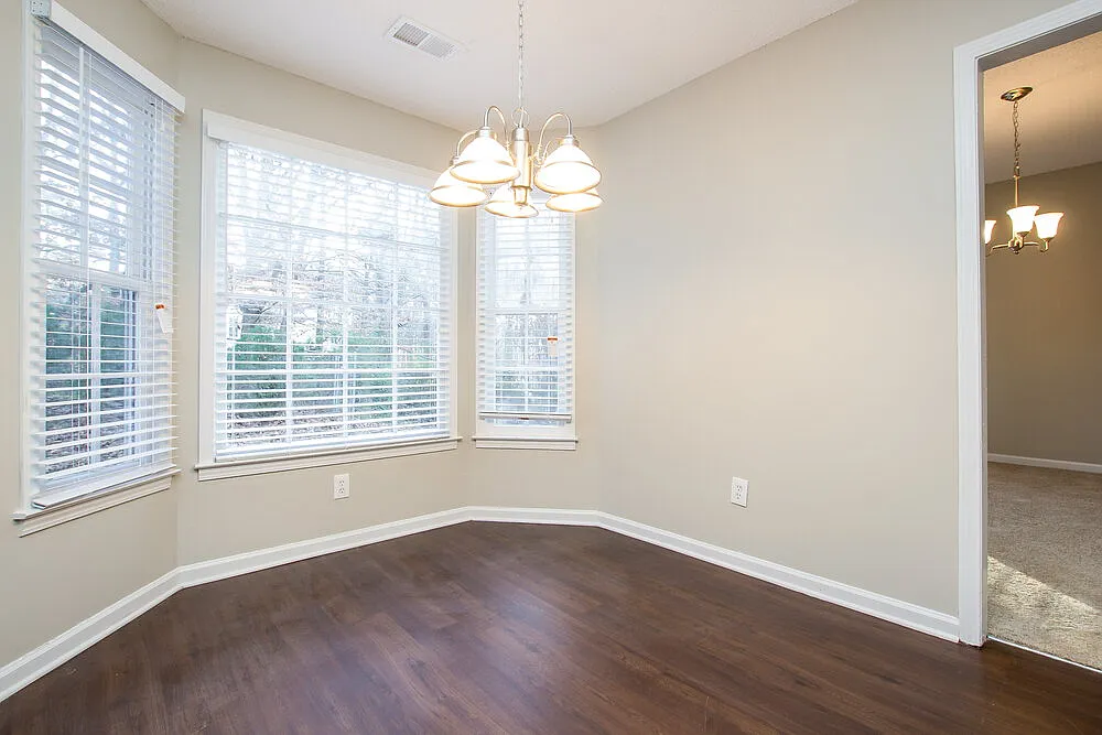 3 bed, 2.5 bath, 1646 sqft, $2,245 — Photo 4