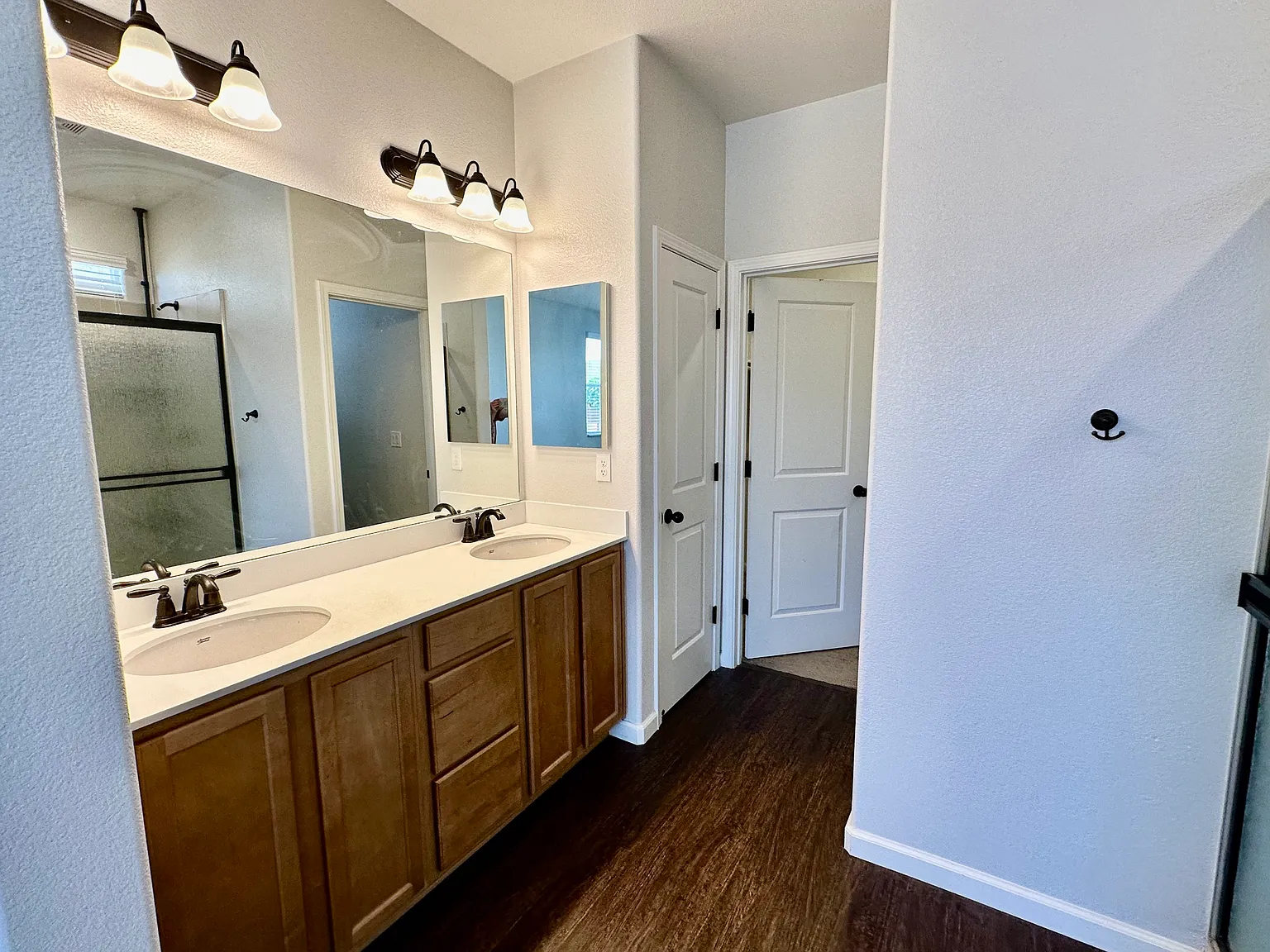 3 bed, 1570 sqft, $2,895 — Photo 3