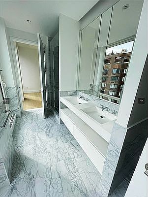 5th image of 15 W 61st St #26B