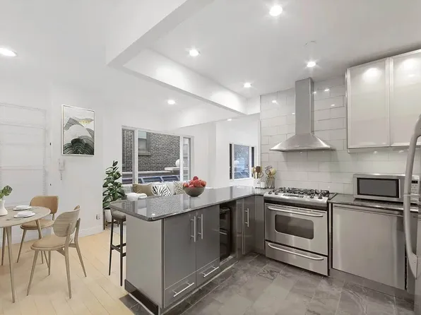 189 Bridge Street 2D image 3 of 14