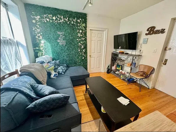 55 Barrow Street image 1 of 7
