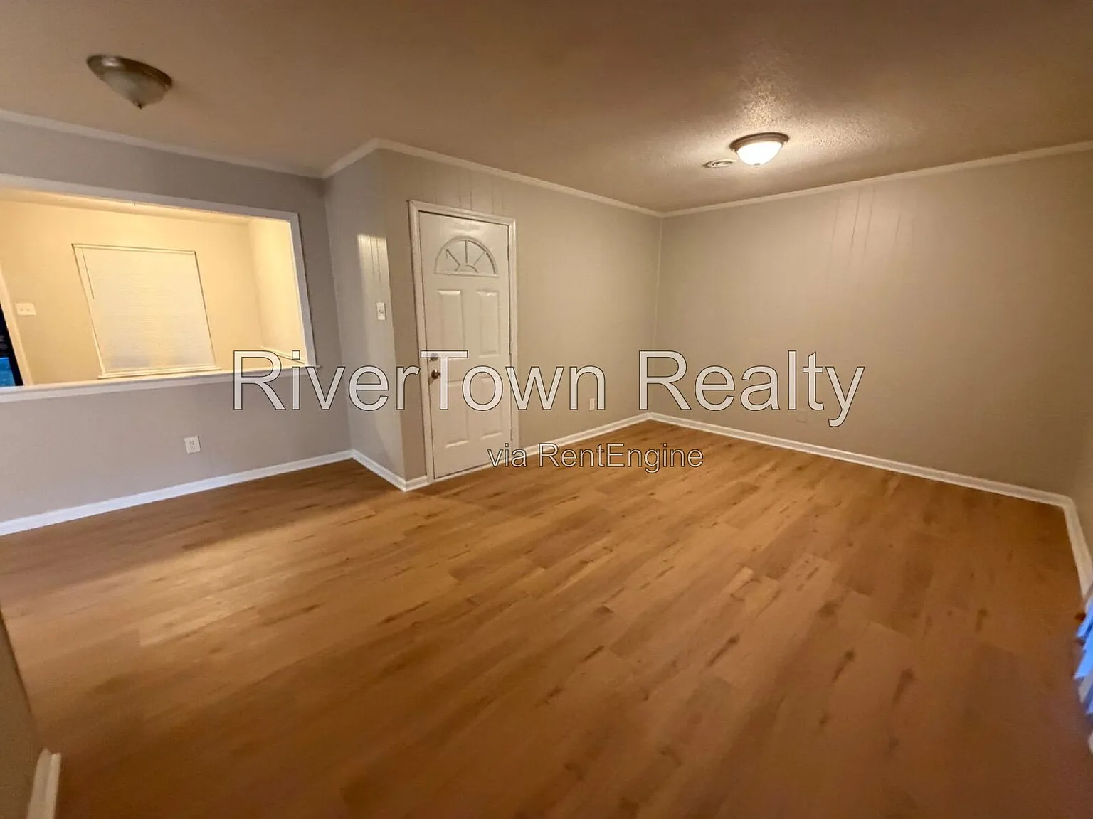 3 bed, 1.5 bath, 1135 sqft, $1,295 — Photo 4