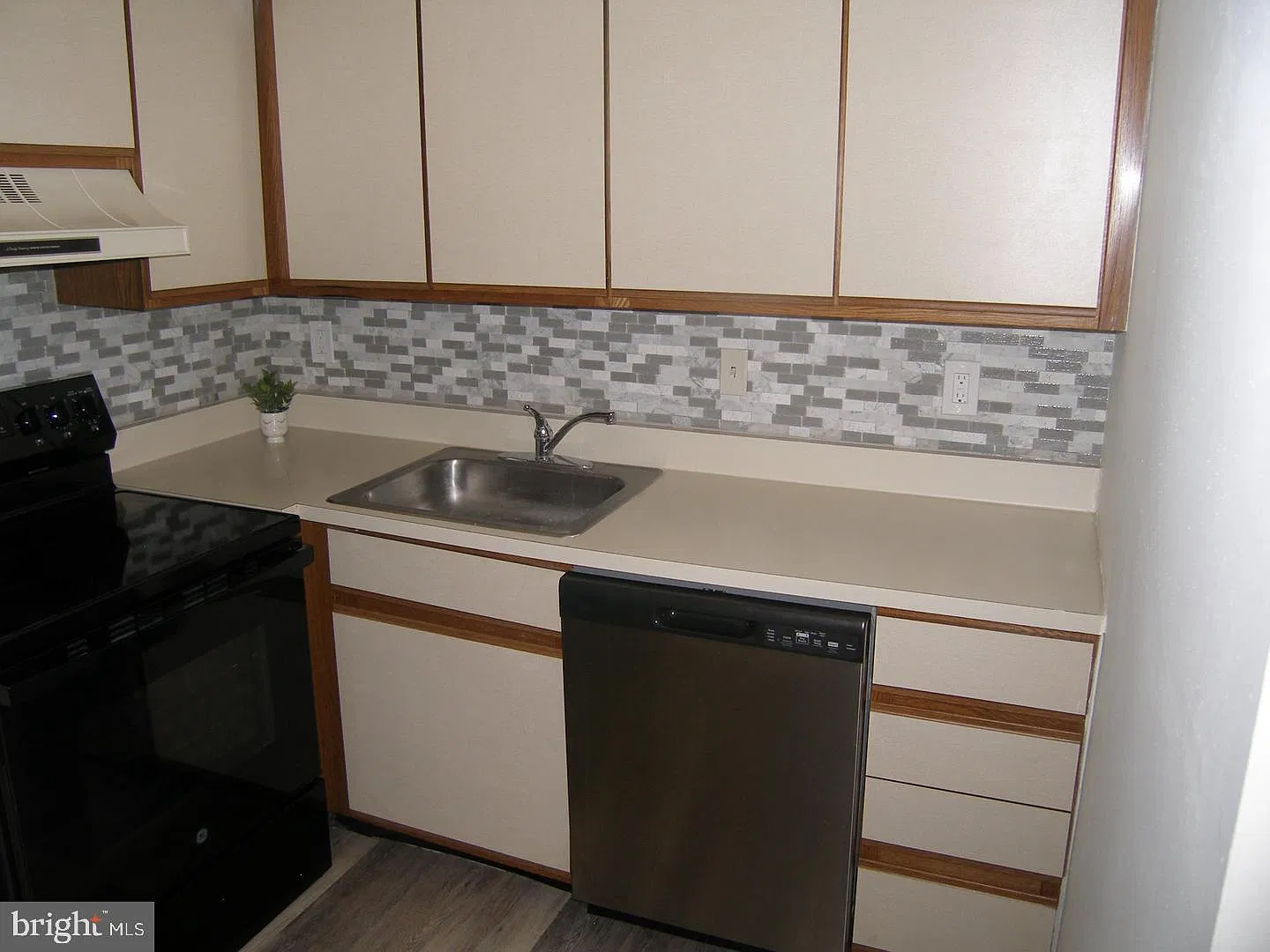 1 bed, 1.0 bath, 920 sqft, $1,650 — Photo 4